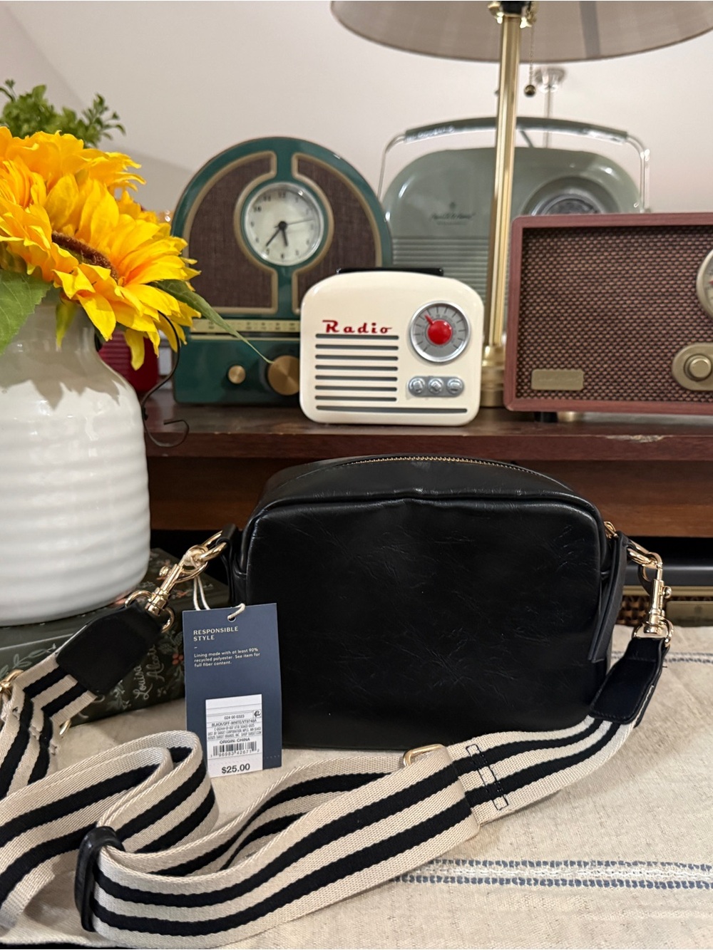 NWT Black & White Checkered Crossbody |Adjustable Stripe Strap|Trendy Camera Bag - Picture 4 of 7